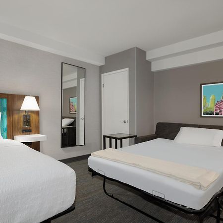 Hampton Inn & Suites By Hilton Toronto Downtown Eksteriør billede