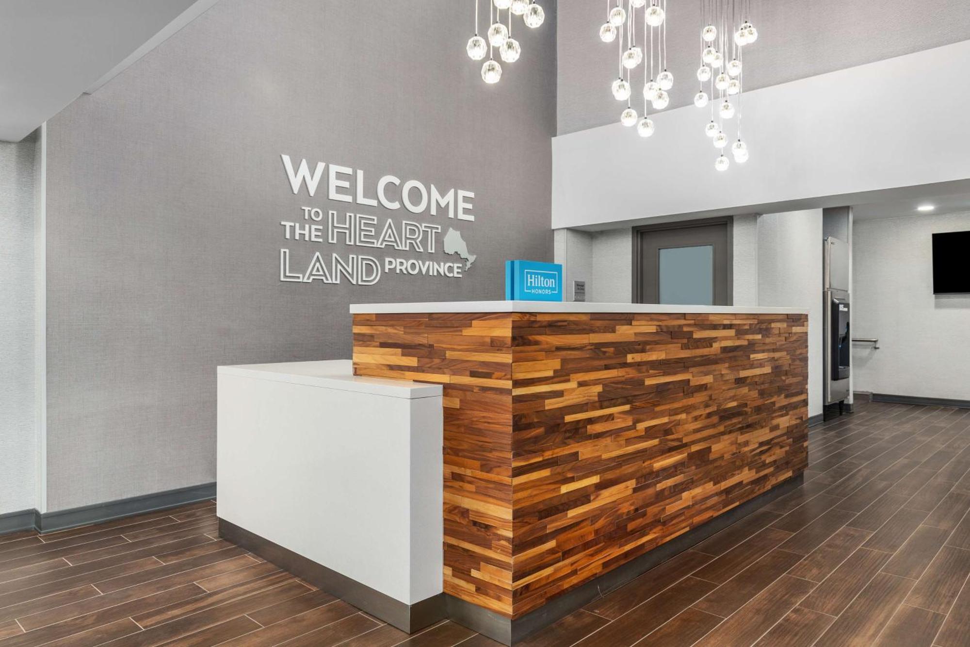 Hampton Inn & Suites By Hilton Toronto Downtown Eksteriør billede