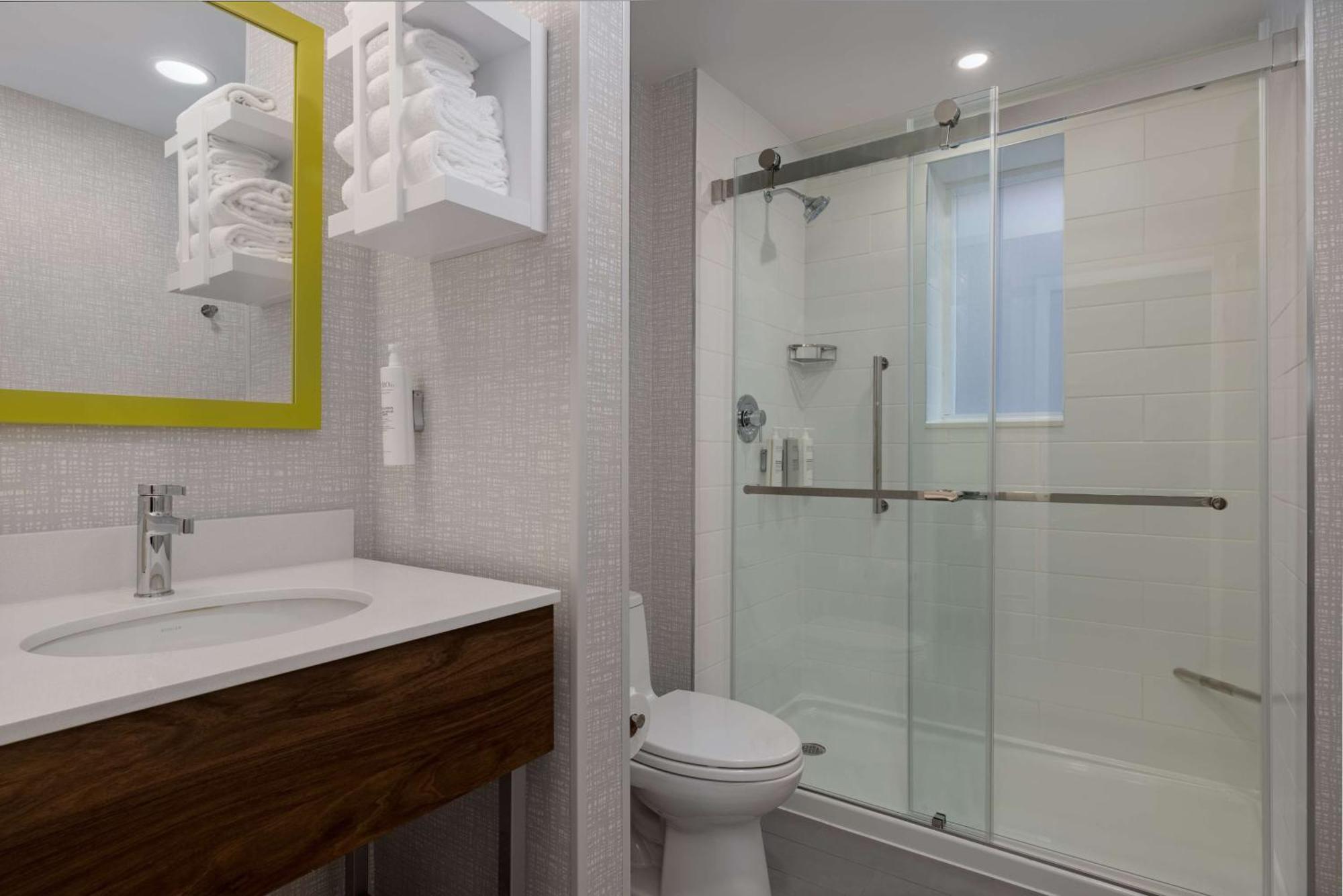 Hampton Inn & Suites By Hilton Toronto Downtown Eksteriør billede