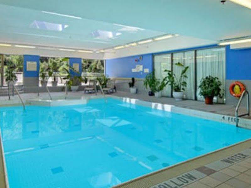 Hampton Inn & Suites By Hilton Toronto Downtown Eksteriør billede