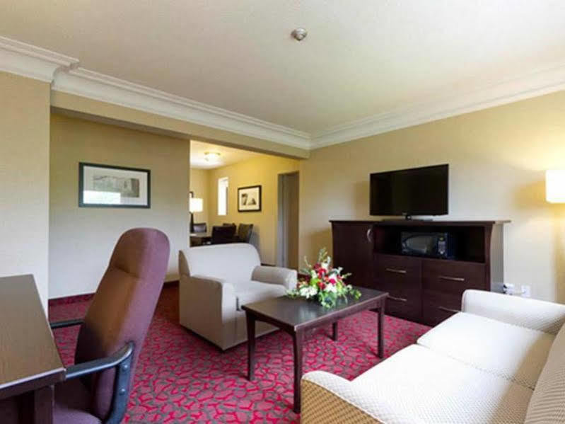 Hampton Inn & Suites By Hilton Toronto Downtown Eksteriør billede