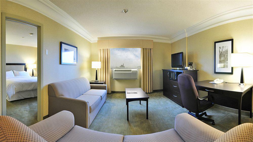 Hampton Inn & Suites By Hilton Toronto Downtown Eksteriør billede